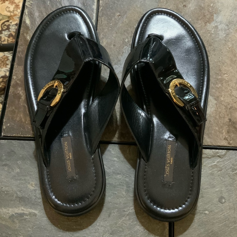 AUTHENTIC Louis Vuitton Black Patent Leather sandals with Gold Buckle Size 38
